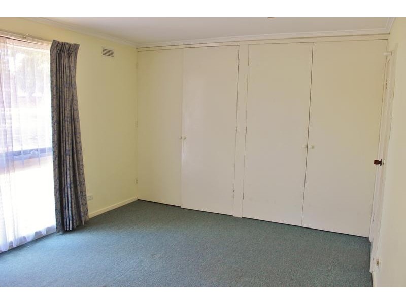 6 Wallaby Avenue, Kangaroo Flat VIC 3555