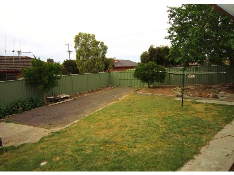 6 Wallaby Avenue, Kangaroo Flat VIC 3555