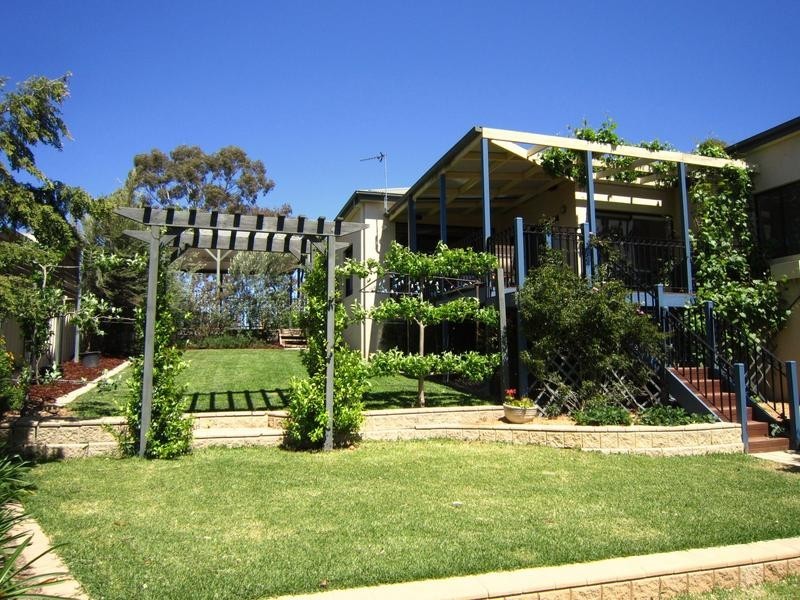 48 Browning Street, Kangaroo Flat VIC 3555