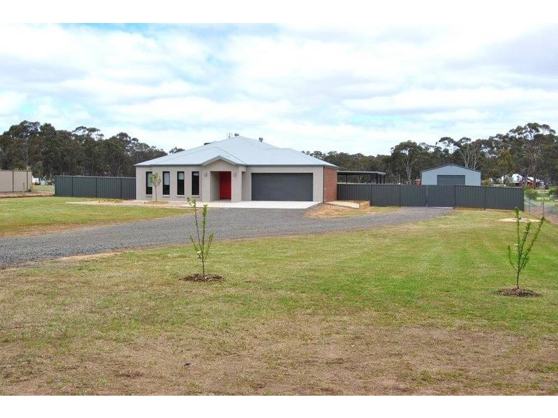 6 Eddington Street, Axedale VIC 3551