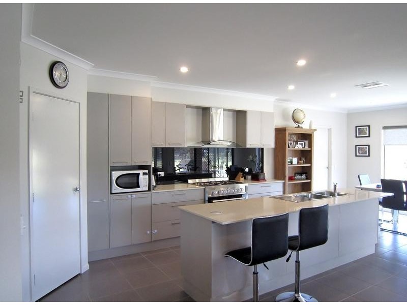 6 Eddington Street, Axedale VIC 3551