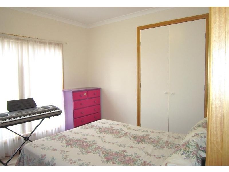 14 Muriel Street, Kangaroo Flat VIC 3555