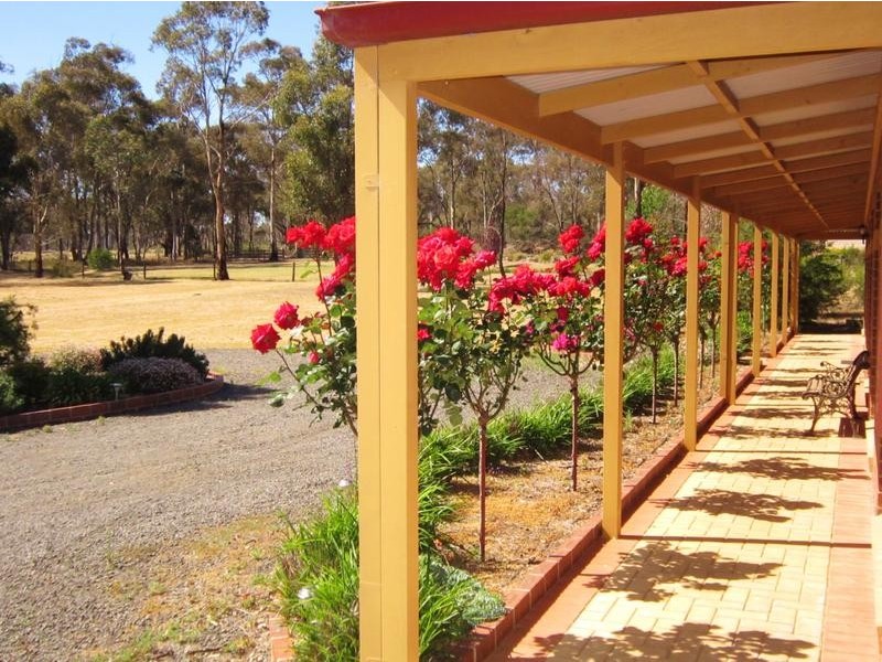 106 Bennetts Road, Junortoun VIC 3551