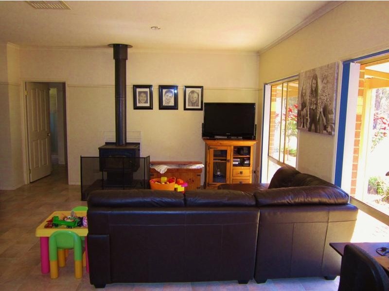 106 Bennetts Road, Junortoun VIC 3551