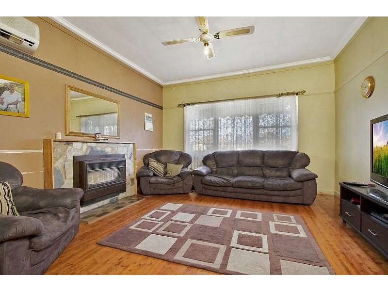 19 Olympic Parade, Kangaroo Flat VIC 3555