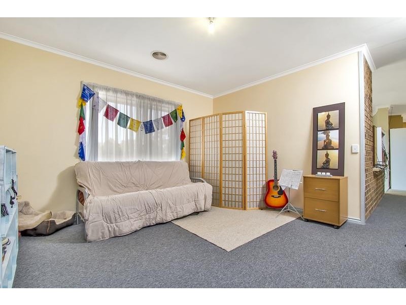 15 Dawson Drive, Maiden Gully VIC 3551