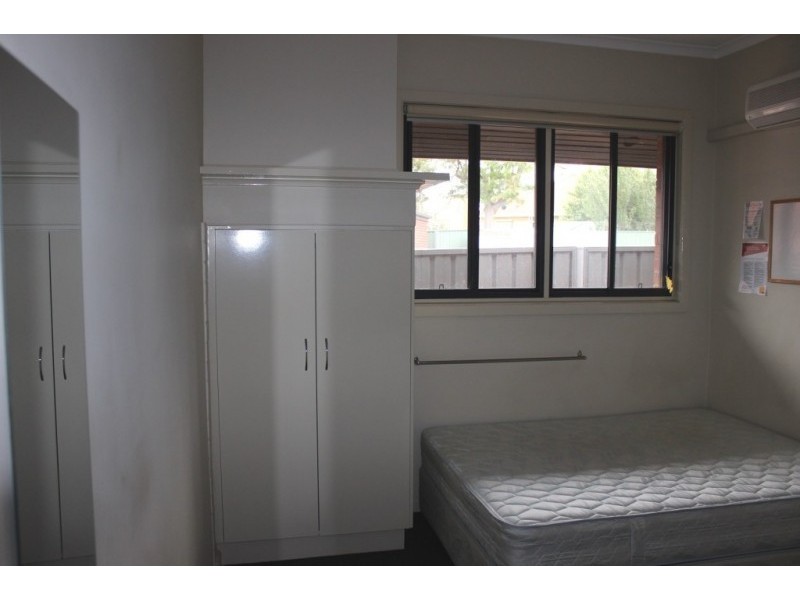 32-34/Room 5 Churchill Avenue, Flora Hill VIC 3550