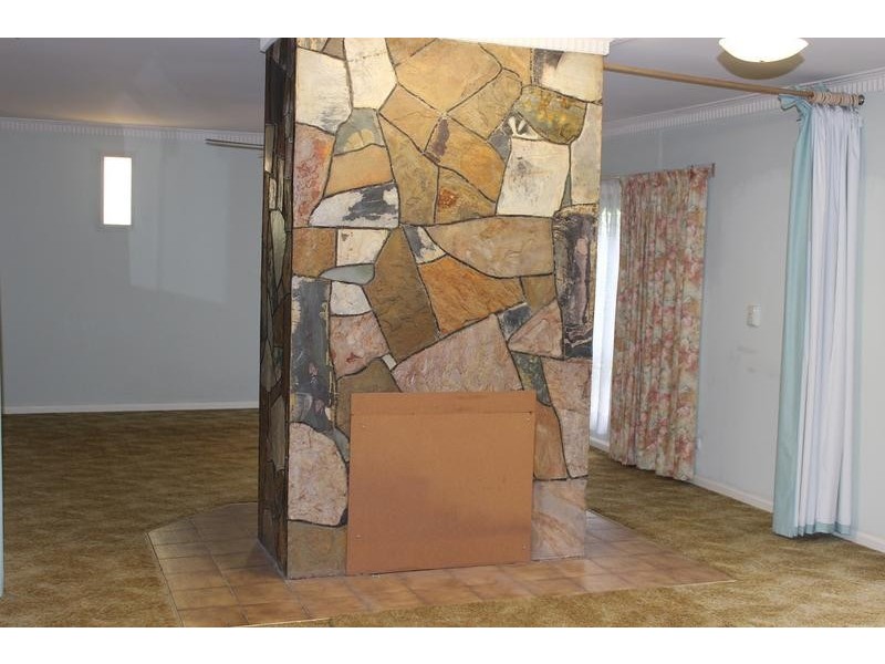 6 Dundas Street, St Arnaud VIC 3478