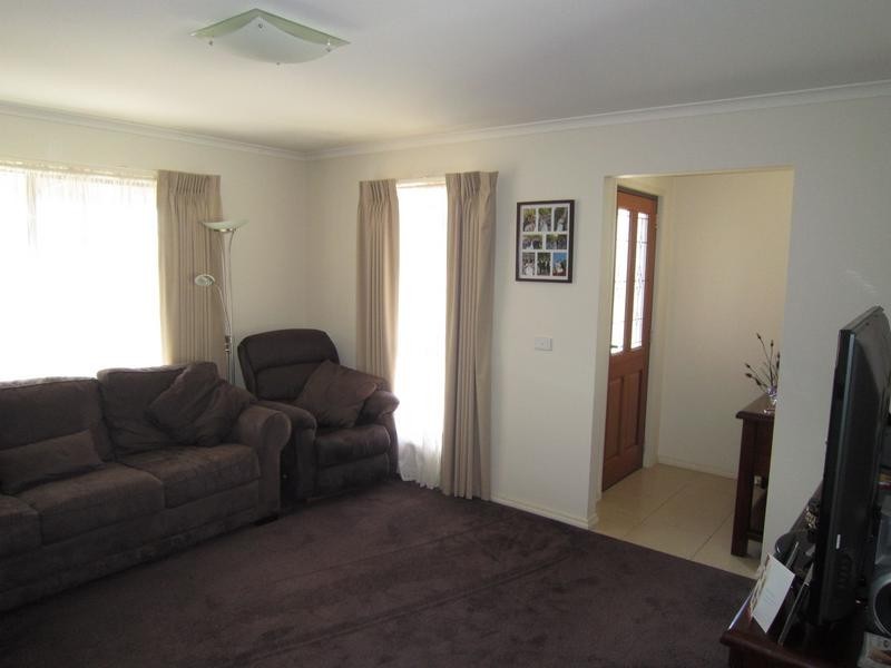 19 Elizabeth Street, Kangaroo Flat VIC 3555