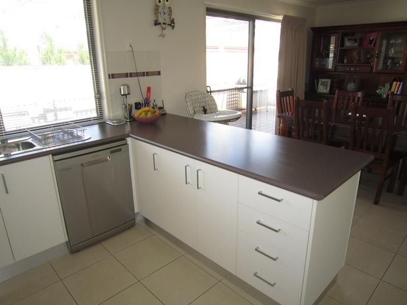 19 Elizabeth Street, Kangaroo Flat VIC 3555