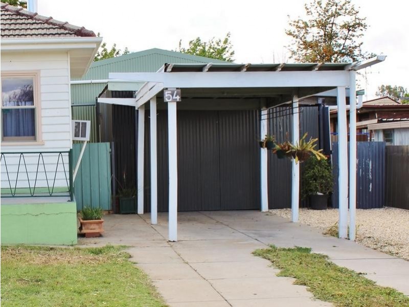 54 Cunneen Street, Long Gully VIC 3550