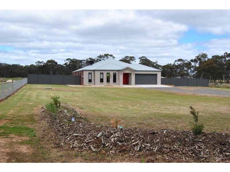 6 Eddington Street, Axedale VIC 3551