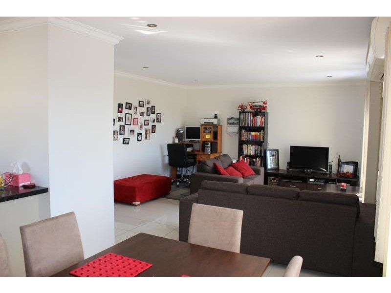 2/8B Elwood Street, Golden Square VIC 3555