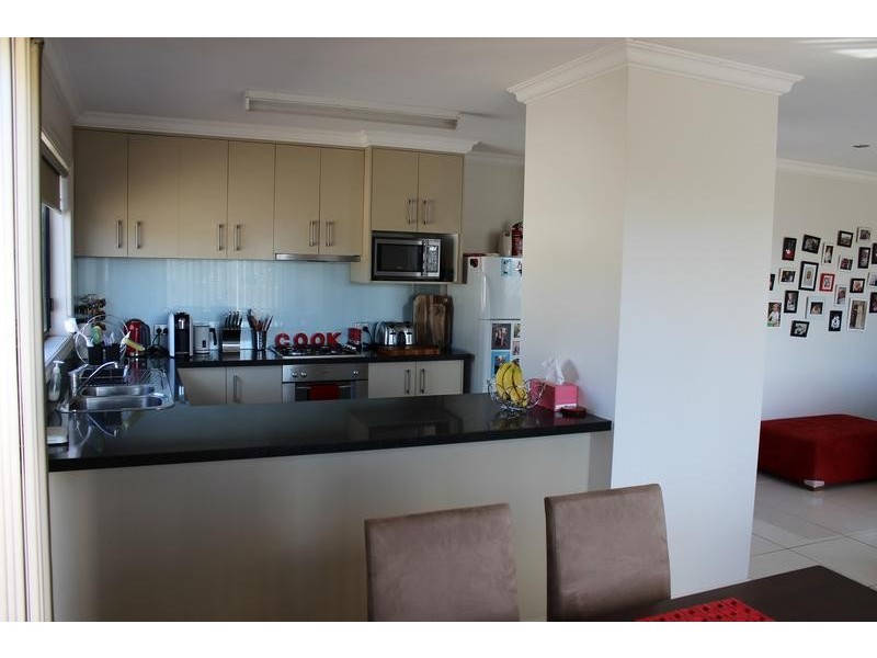 2/8B Elwood Street, Golden Square VIC 3555