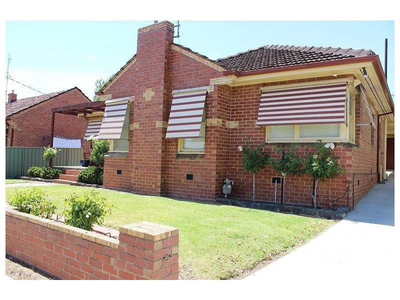 141 Gladstone Street, Quarry Hill VIC 3550