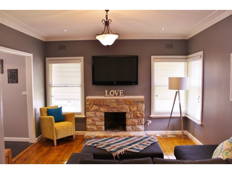 141 Gladstone Street, Quarry Hill VIC 3550