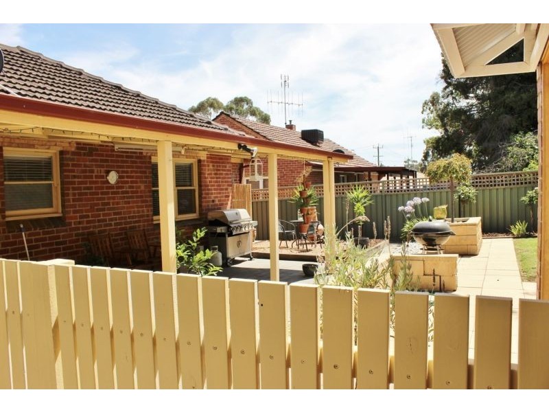 141 Gladstone Street, Quarry Hill VIC 3550