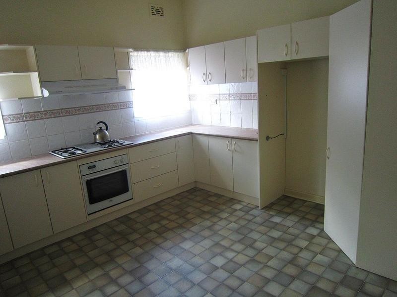 5 Olympic Parade, Kangaroo Flat VIC 3555