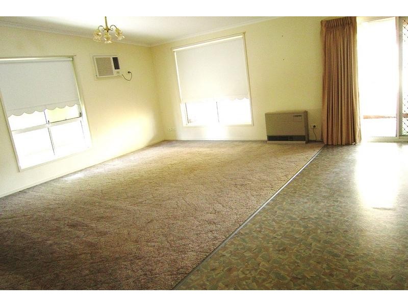 5 Olympic Parade, Kangaroo Flat VIC 3555