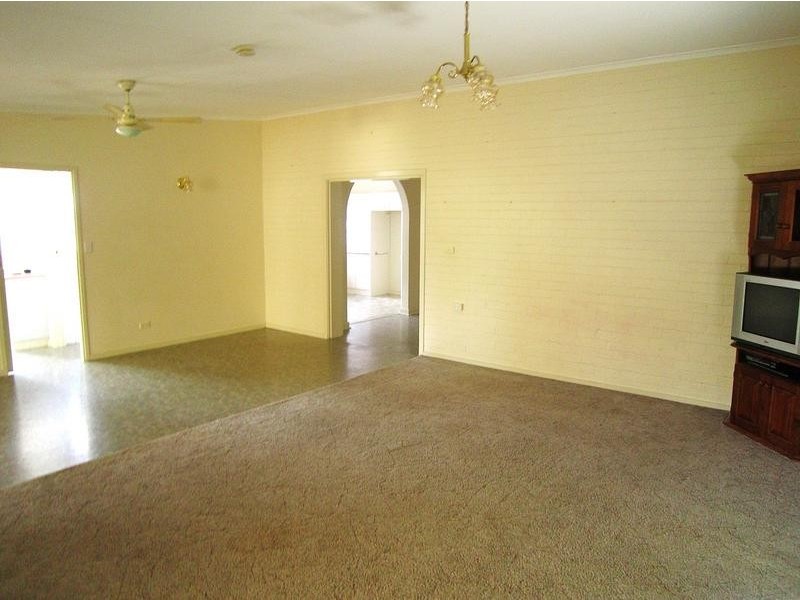 5 Olympic Parade, Kangaroo Flat VIC 3555