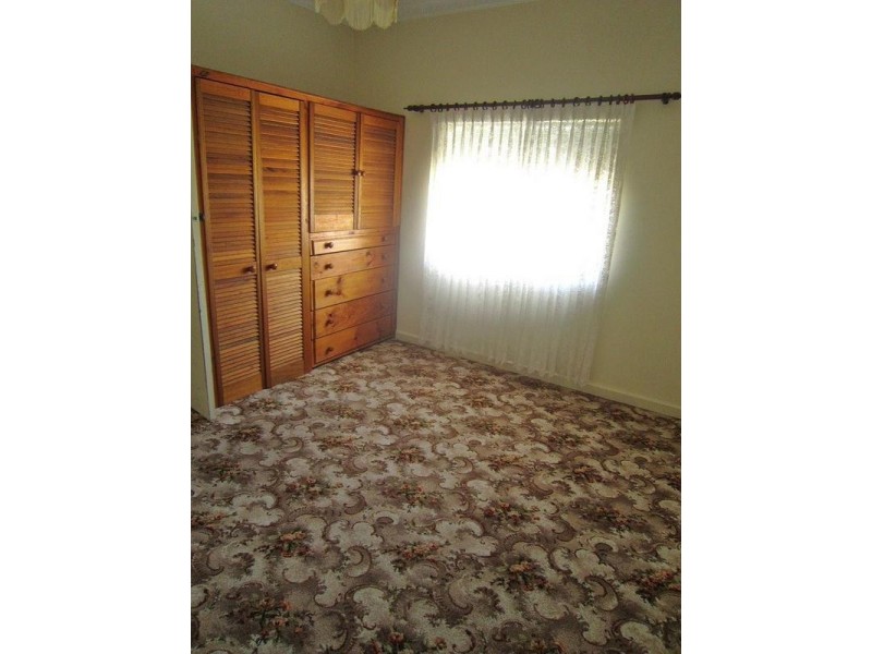 5 Olympic Parade, Kangaroo Flat VIC 3555