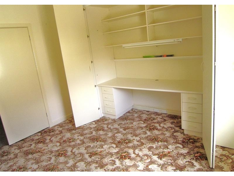 5 Olympic Parade, Kangaroo Flat VIC 3555