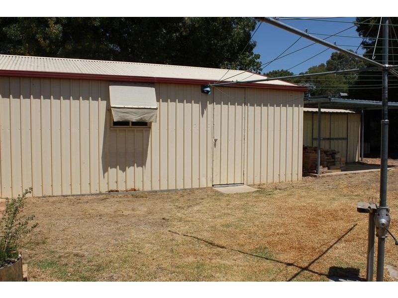 5 Olympic Parade, Kangaroo Flat VIC 3555