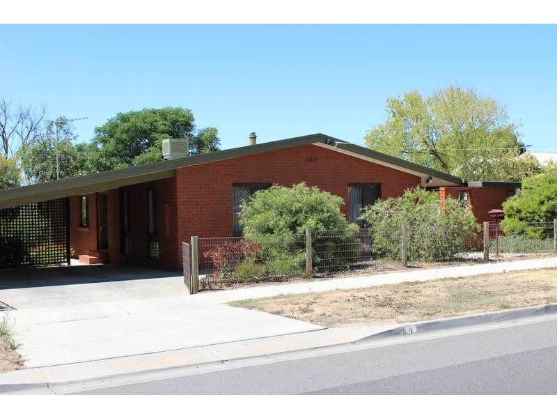 4 Scott Street, White Hills VIC 3550