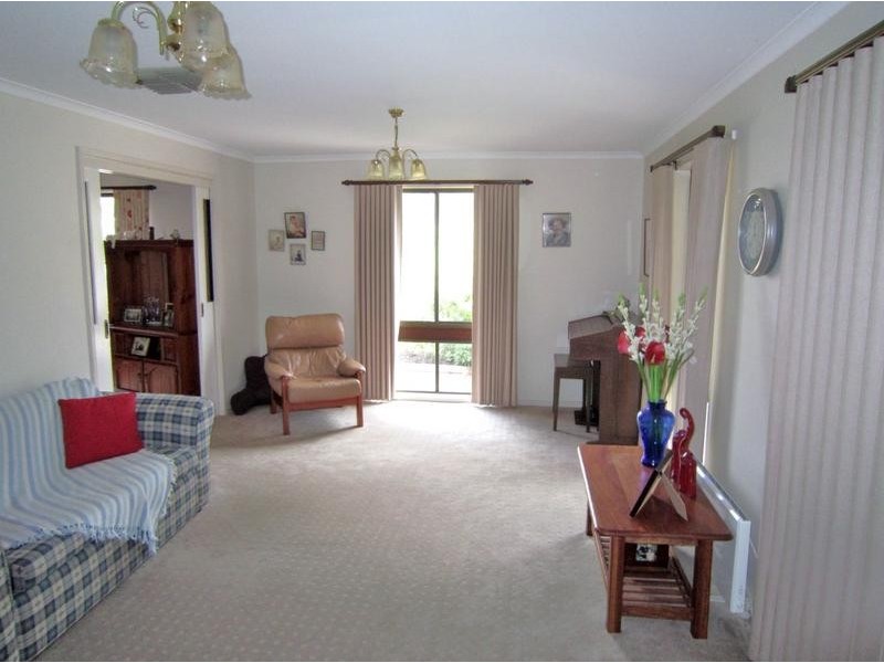 4 Scott Street, White Hills VIC 3550