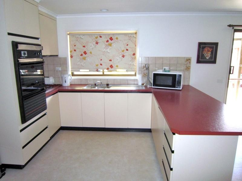 4 Scott Street, White Hills VIC 3550