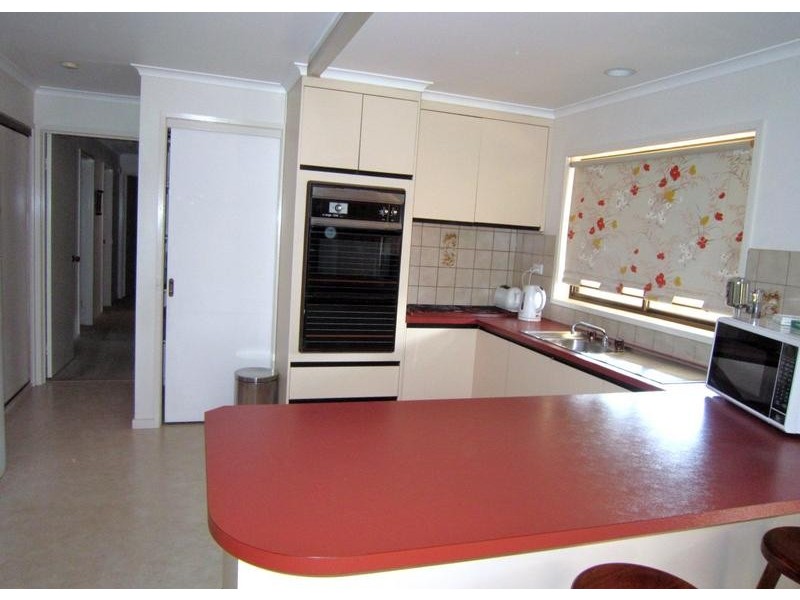 4 Scott Street, White Hills VIC 3550