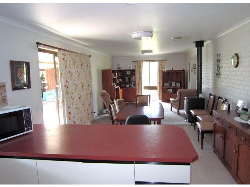 4 Scott Street, White Hills VIC 3550