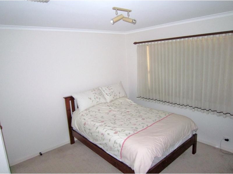 4 Scott Street, White Hills VIC 3550