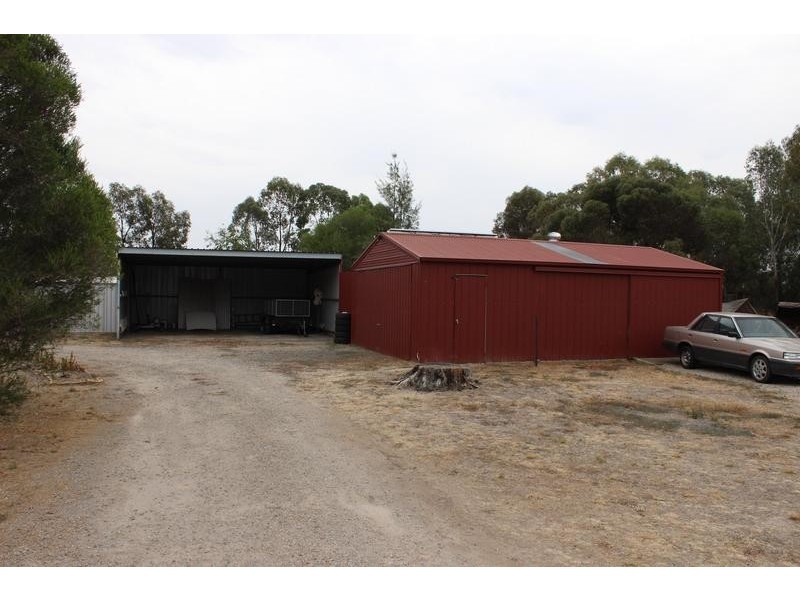 21 Osullivans Road, Huntly VIC 3551