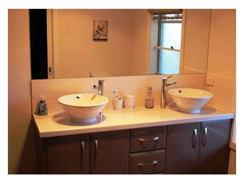 9 Bridle Court, Maiden Gully VIC 3551