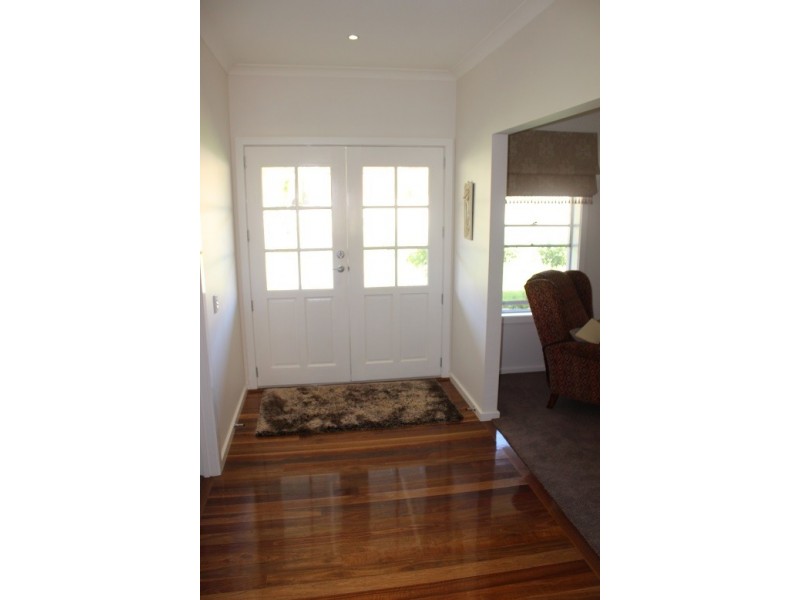 9 Bridle Court, Maiden Gully VIC 3551