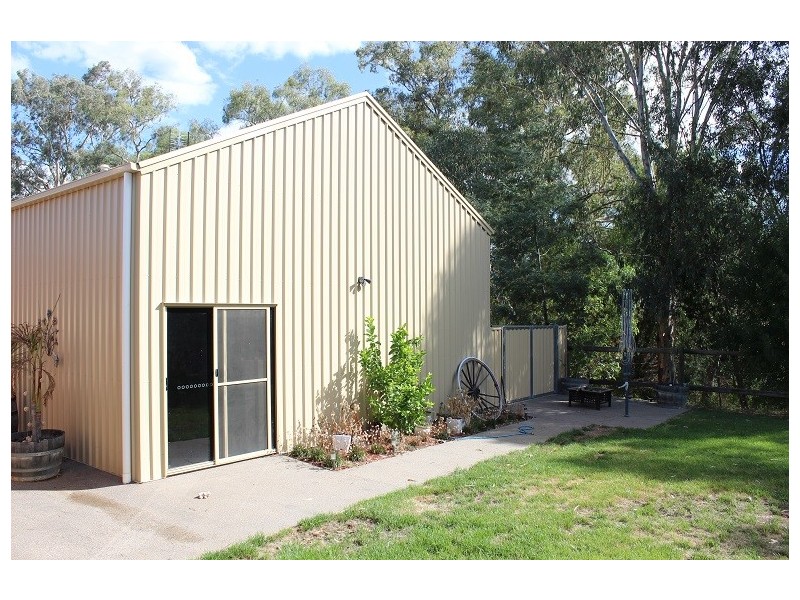 9 Bridle Court, Maiden Gully VIC 3551