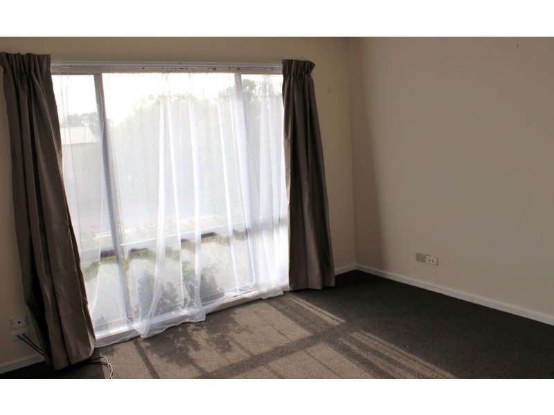 1 Lockwood Mews, Kangaroo Flat VIC 3555