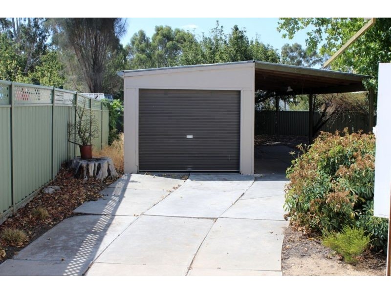 29 Alamein Court, Golden Square VIC 3555