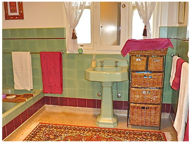 8 Clifton Street, Charlton VIC 3525