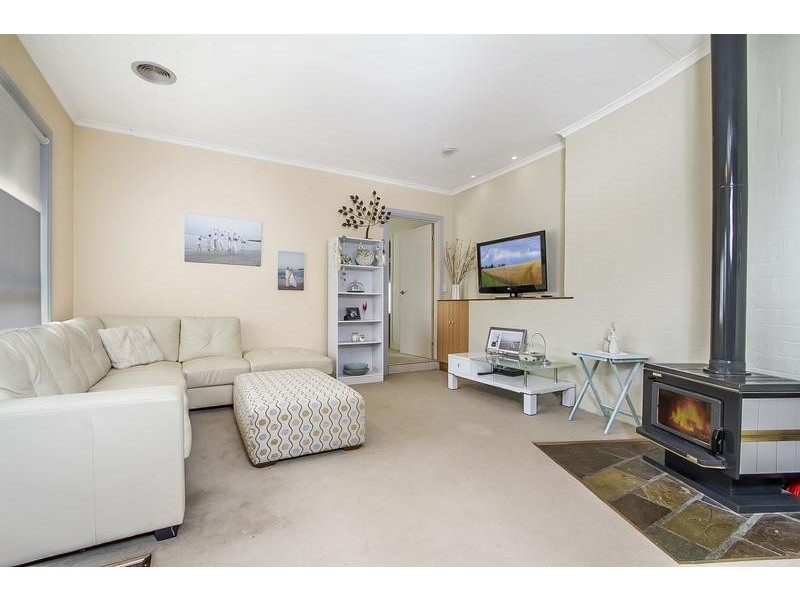 15 Dawson Drive, Maiden Gully VIC 3551