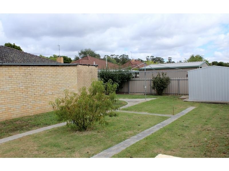 7 Poplar Street, Golden Square VIC 3555