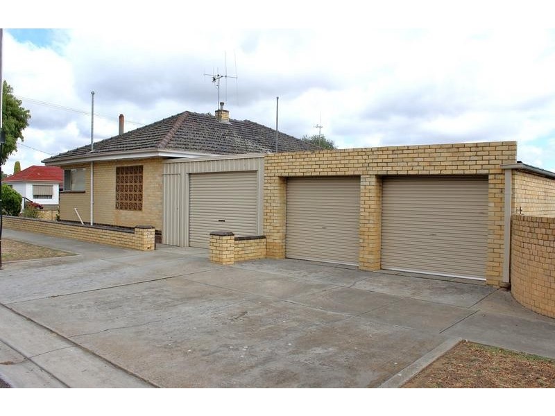 7 Poplar Street, Golden Square VIC 3555