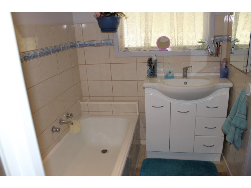 1 Roy Court, California Gully VIC 3556