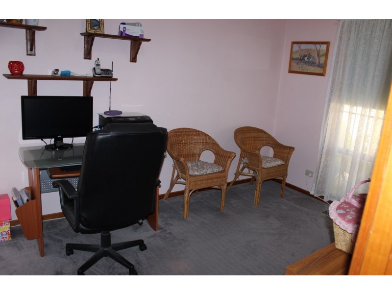 1 Roy Court, California Gully VIC 3556