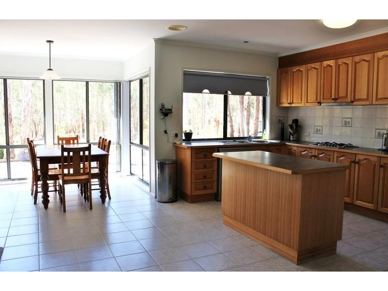 63 Lethebys Road, Sailors Gully VIC 3556