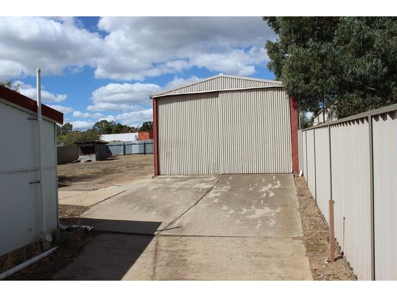 173 High Street, Kangaroo Flat VIC 3555