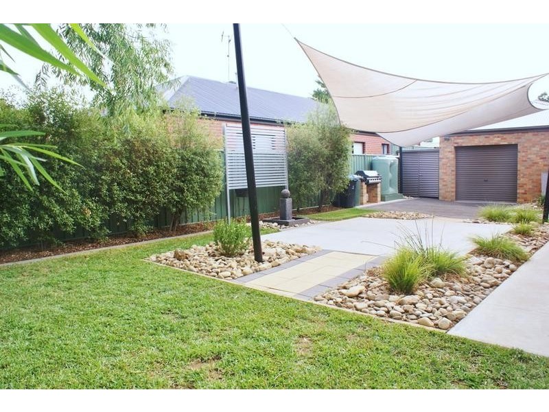 4 Candlewood Drive, Strathfieldsaye VIC 3551