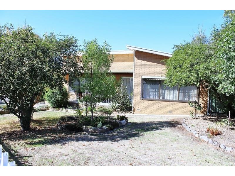 14 Murphy Street, Castlemaine VIC 3450