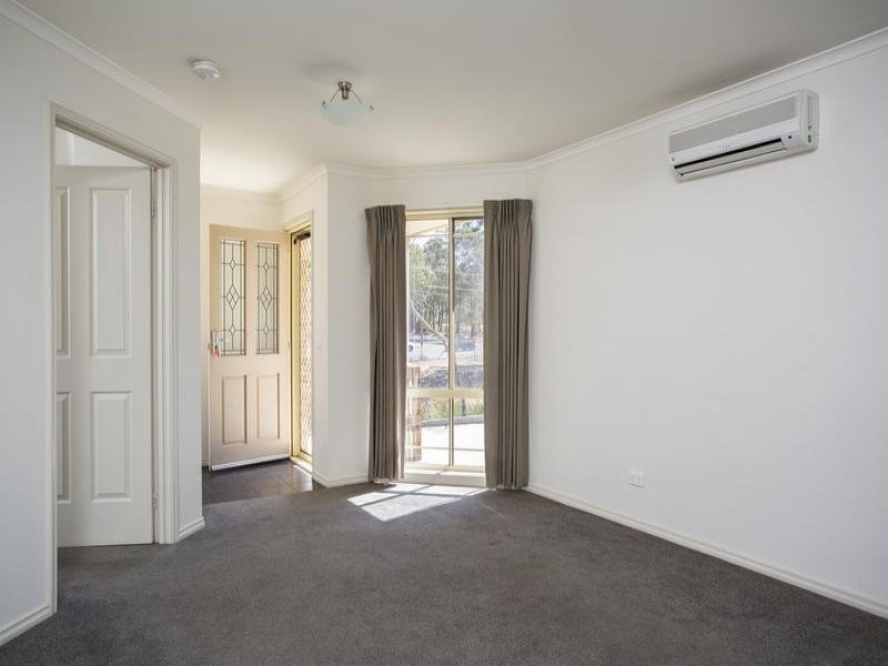 221 B Aspinall Street, Kangaroo Flat VIC 3555